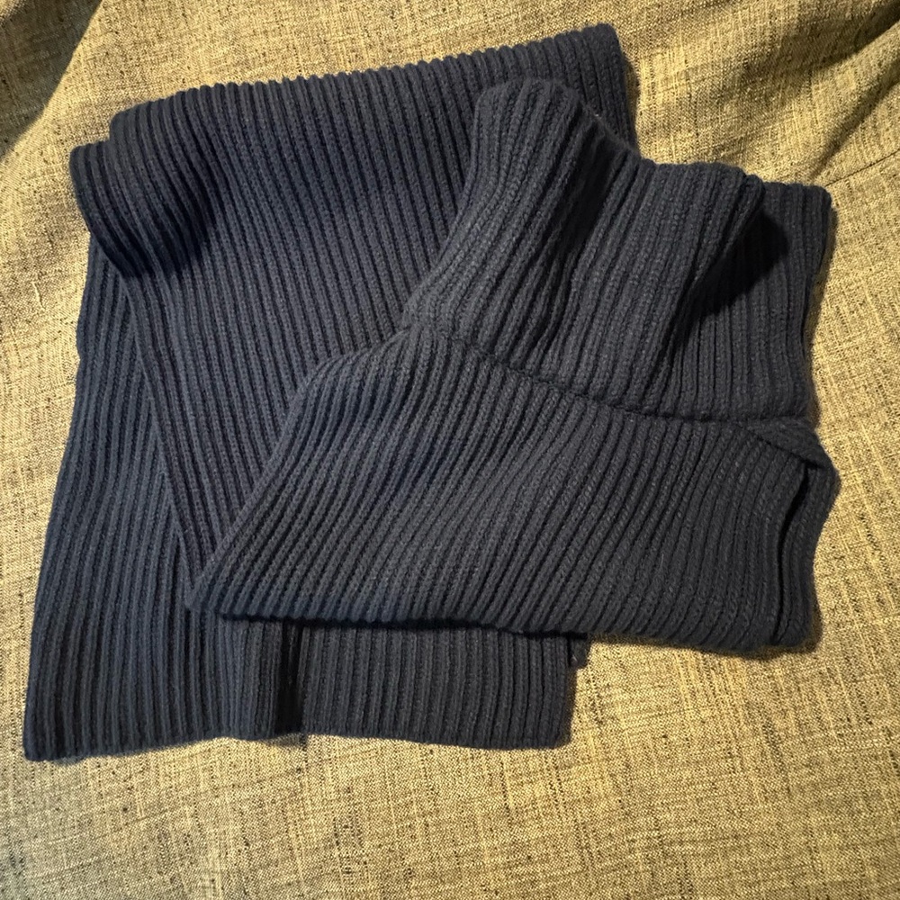 NWT Pipe and Row ribbed turtleneck sweater scarf
